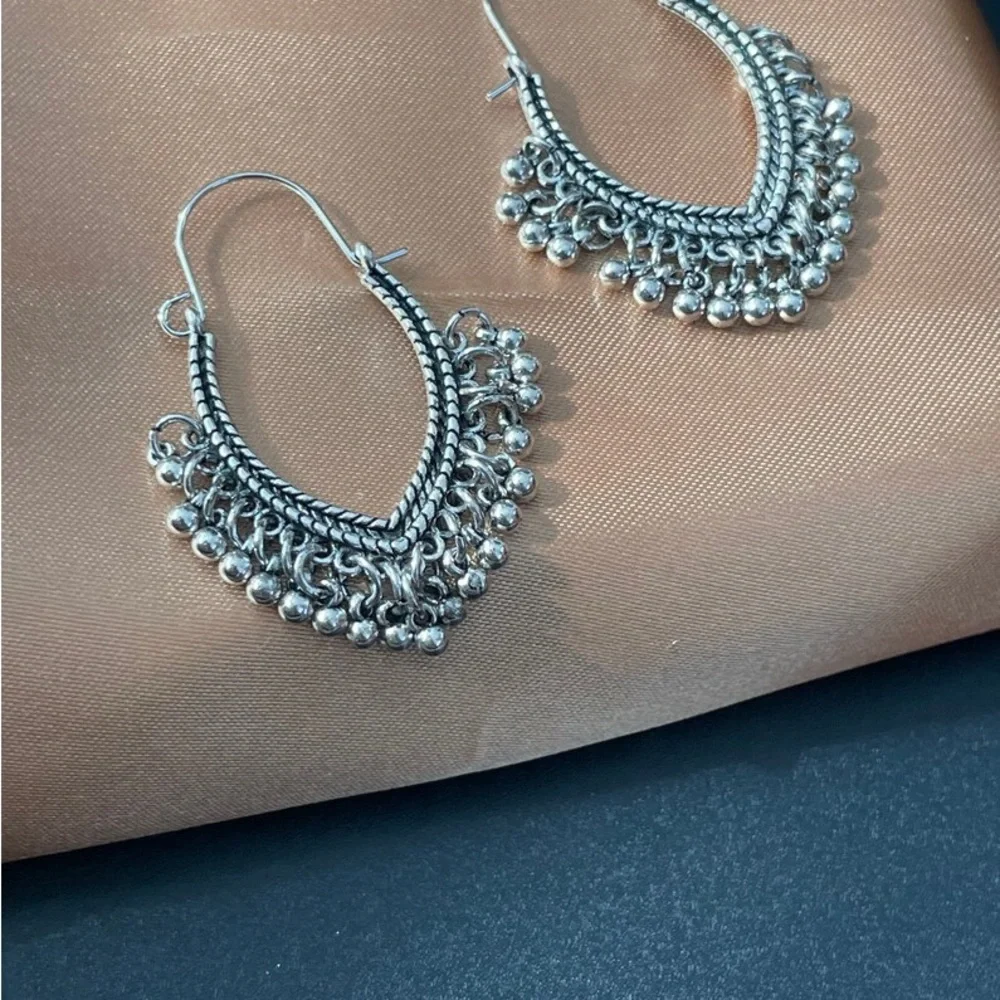 Vintage Bohemian Boho Style earrings with Beads - Picture 3 of 3